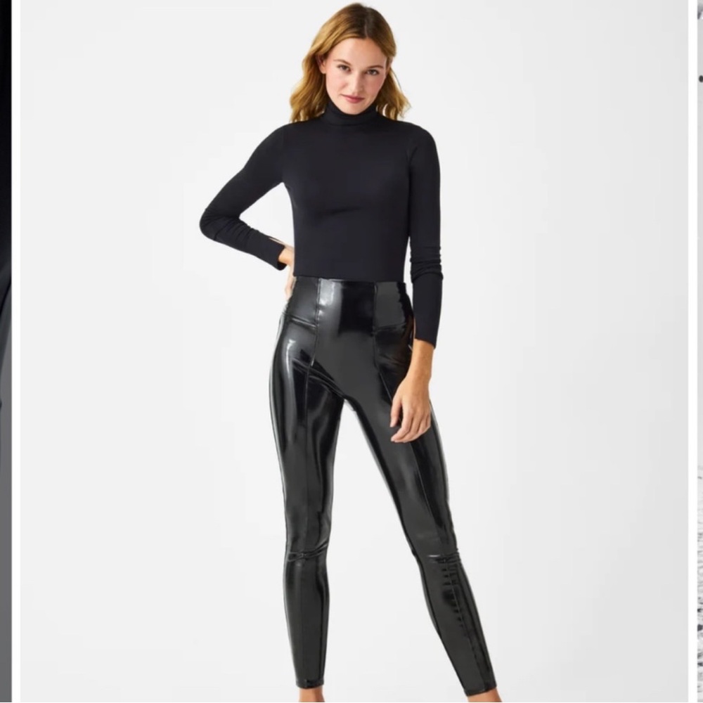NWT SPANX Faux Patent Leather
Leggings Black Sz L